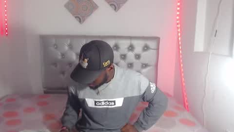 Andrew online show from December 2025 03:02:02 AM