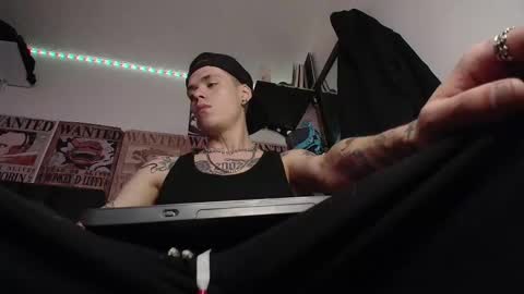 Snapshot of _blackshadow__ chatting on February 2026 05:19:02 PM SHADOW online show from February 2026 05:19:02 PM