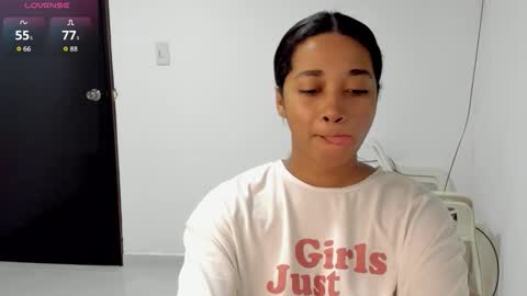 Snapshot of _blairwest_ chatting on September 2025 03:44:02 AM _blairwest_ online show from September 2025 03:44:02 AM