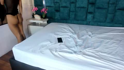 _bonnyandclyde online show from March 2026 11:38:02 AM