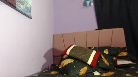 _boombom__ online show from February 2026 11:28:02 PM