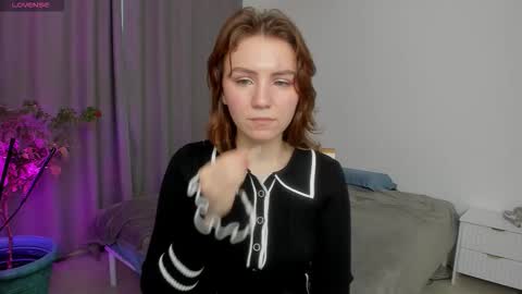 Snapshot of _bramble_ chatting on November 2025 10:47:02 AM Bramble online show from November 2025 10:47:02 AM