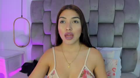 Snapshot of _brenda_becker chatting on May 2026 02:05:01 PM Brenda online show from May 2026 02:05:01 PM
