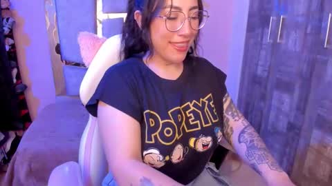 Angie  Independent model online show from November 2025 05:18:01 AM