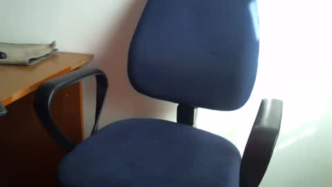 Snapshot of _bunny_b chatting on February 2025 05:42:02 AM I will be back soon online show from February 2025 05:42:02 AM