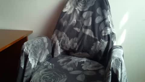 Snapshot of _bunny_b chatting on March 2025 07:19:01 AM I will be back soon online show from March 2025 07:19:01 AM