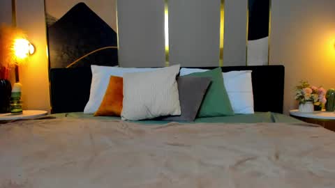 Stella online show from February 2025 04:05:02 AM