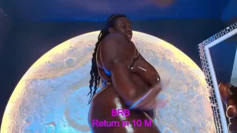 Caro. online show from February 2026 07:04:02 PM