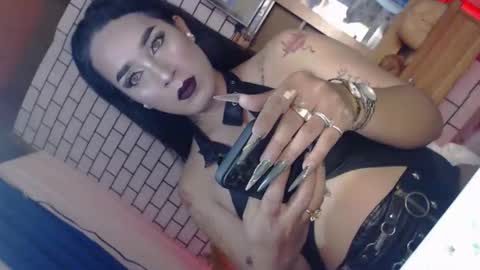 Caroline online show from April 2026 08:51:02 AM