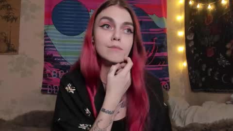 Caroline online show from February 2025 03:50:02 PM