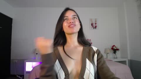 Snapshot of _charlotte_evans_2 chatting on January 2025 07:38:02 AM Charlote online show from January 2025 07:38:02 AM