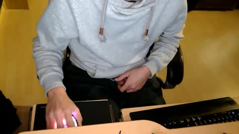 Snapshot of _chris_87 chatting on February 2025 12:37:01 AM  chris 87 online show from February 2025 12:37:01 AM