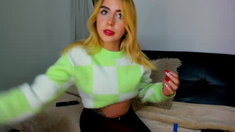  Chloe  online show from December 2024 02:16:01 AM