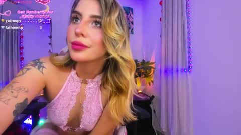 Snapshot of _cloe_1 chatting on May 2026 03:58:01 AM Chloe online show from May 2026 03:58:01 AM