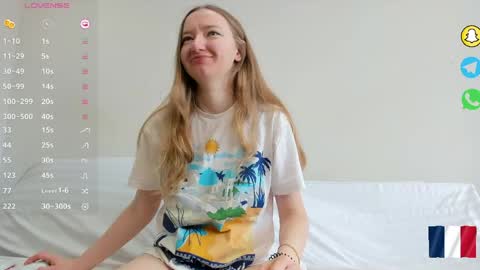 Sophie online show from April 2026 07:46:02 AM