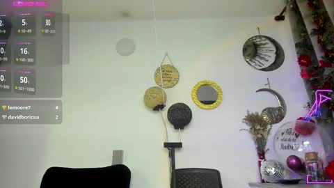  cristal ayala online show from September 2025 11:42:02 PM