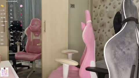 Snapshot of _cute_ice chatting on June 2026 08:44:02 AM _cute_ice online show from June 2026 08:44:02 AM