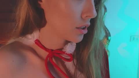 Snapshot of _demi_dee_ chatting on December 2024 12:16:01 PM DemiDee online show from December 2024 12:16:01 PM