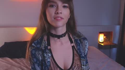 Snapshot of _demi_dee_ chatting on January 2025 10:39:02 AM DemiDee online show from January 2025 10:39:02 AM