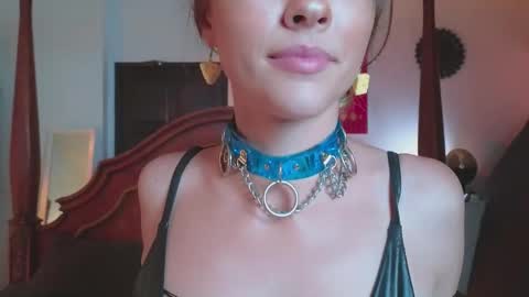 Snapshot of _demi_dee_ chatting on February 2025 02:16:01 PM DemiDee online show from February 2025 02:16:01 PM