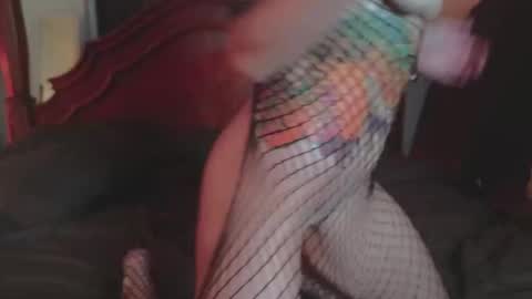 Snapshot of _demi_dee_ chatting on February 2025 05:19:02 PM DemiDee online show from February 2025 05:19:02 PM