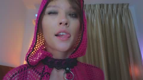 Snapshot of _demi_dee_ chatting on September 2025 06:11:02 PM DemiDee online show from September 2025 06:11:02 PM