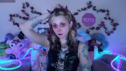 Snapshot of _devilbaby chatting on May 2026 07:31:01 PM Kate online show from May 2026 07:31:01 PM