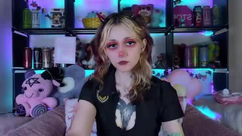 Snapshot of _devilbaby chatting on May 2026 07:12:02 PM Kate online show from May 2026 07:12:02 PM