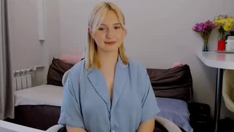 Snapshot of _dewpoint_ chatting on September 2025 07:40:02 AM Ri online show from September 2025 07:40:02 AM