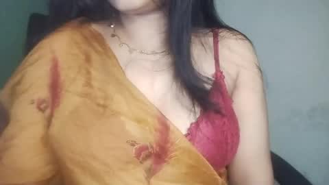 Snapshot of _dreamgirl_0 chatting on April 2026 10:43:02 AM _dreamgirl_0 online show from April 2026 10:43:02 AM
