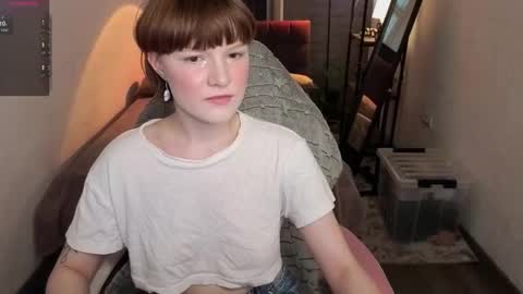 Luna    online show from March 2026 01:17:02 PM