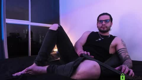  -         online show from April 2026 04:32:01 AM