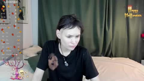 _emily__strike_ online show from November 2025 09:42:02 AM