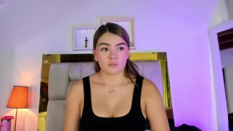 Isabella online show from January 2025 12:09:02 PM