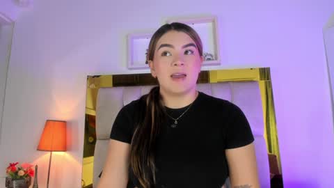 Isabella online show from February 2025 12:03:02 PM