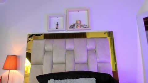 Isabella online show from February 2025 12:11:02 PM