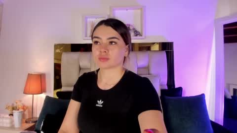 Isabella online show from April 2026 12:09:02 PM