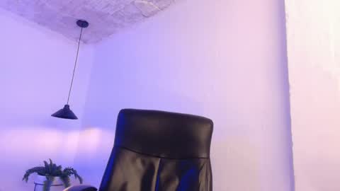 Emily walker online show from December 2024 03:24:02 PM