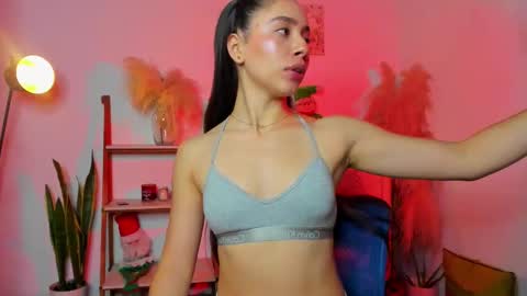 Snapshot of _emma_m chatting on November 2025 09:48:02 PM emma morryson online show from November 2025 09:48:02 PM