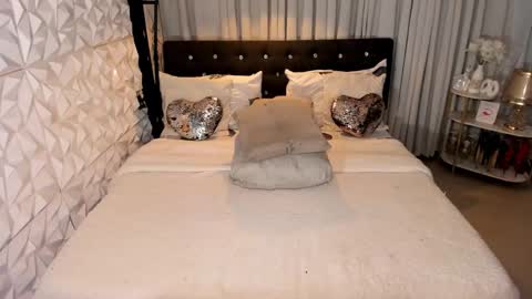 GODDESS SAMIRA online show from January 2025 01:33:01 AM