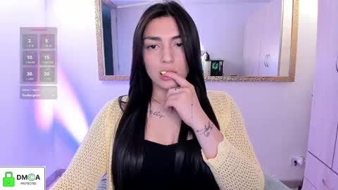  Erica Vanderhill  online show from November 2025 10:20:02 PM