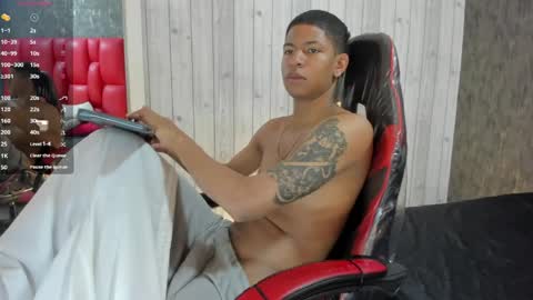 _erick_j online show from April 2026 08:20:02 PM