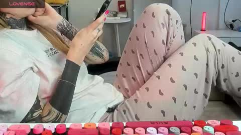 Alis online show from November 2025 07:18:02 AM