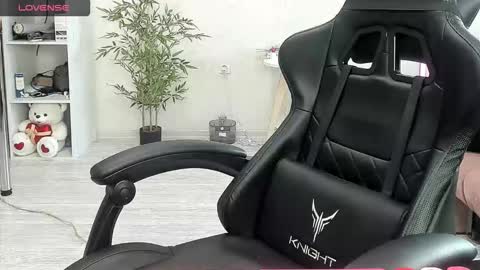 Alis online show from November 2025 10:15:01 AM