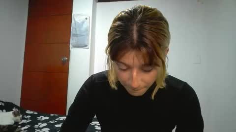 Mia-foster online show from May 2026 08:05:02 PM