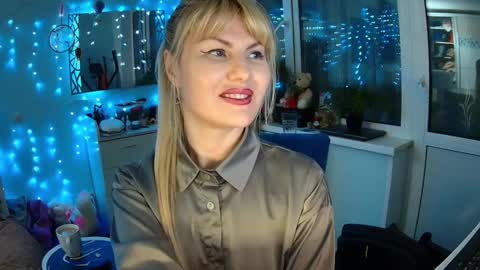 Snapshot of _glamorous_ chatting on February 2025 07:59:01 PM _glamorous_ online show from February 2025 07:59:01 PM