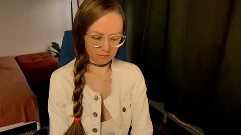 Snapshot of _goldilocks__ chatting on October 2025 08:43:01 AM _goldilocks__ online show from October 2025 08:43:01 AM