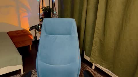 Snapshot of _goldilocks__ chatting on October 2025 05:54:01 PM _goldilocks__ online show from October 2025 05:54:01 PM