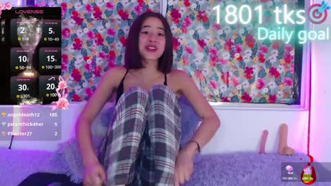 Gwen online show from February 2025 08:29:01 AM