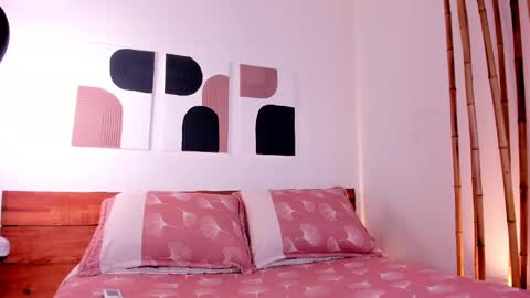 Hanna johnson online show from January 2025 09:32:02 AM